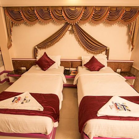 Hotel Ashwin Мумбаї Екстер'єр фото