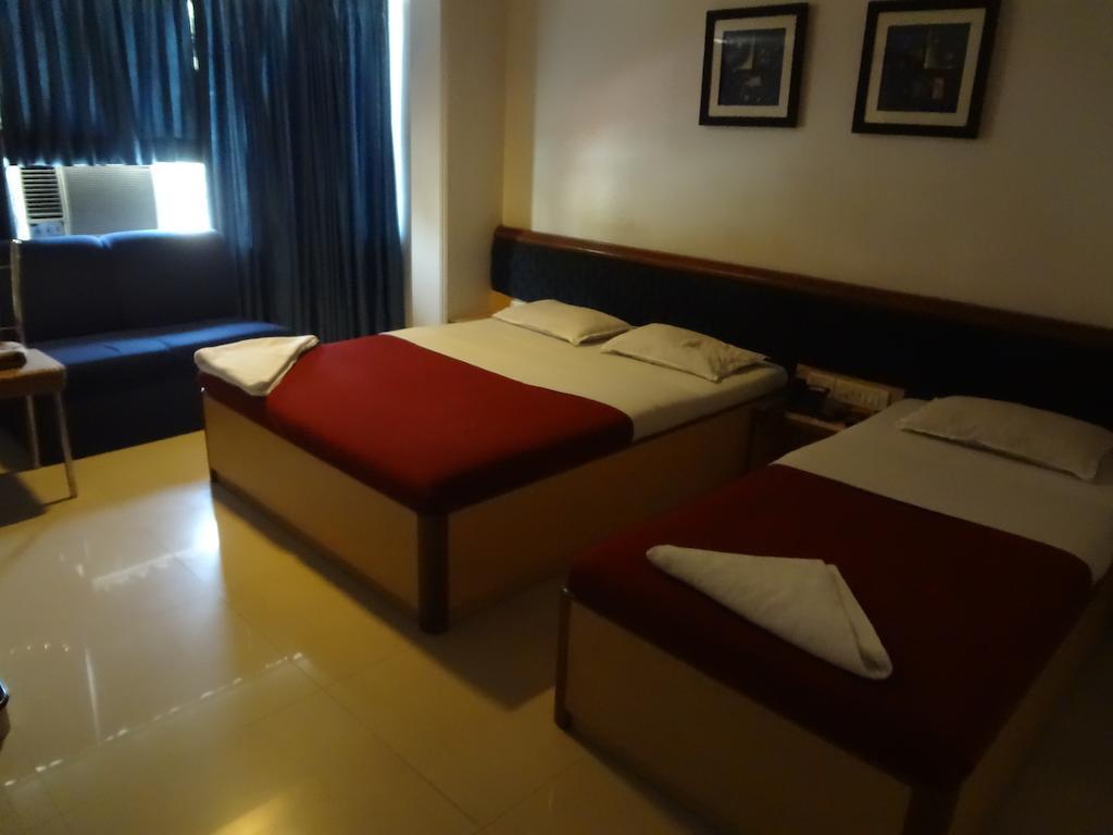 Hotel Ashwin Мумбаї Екстер'єр фото