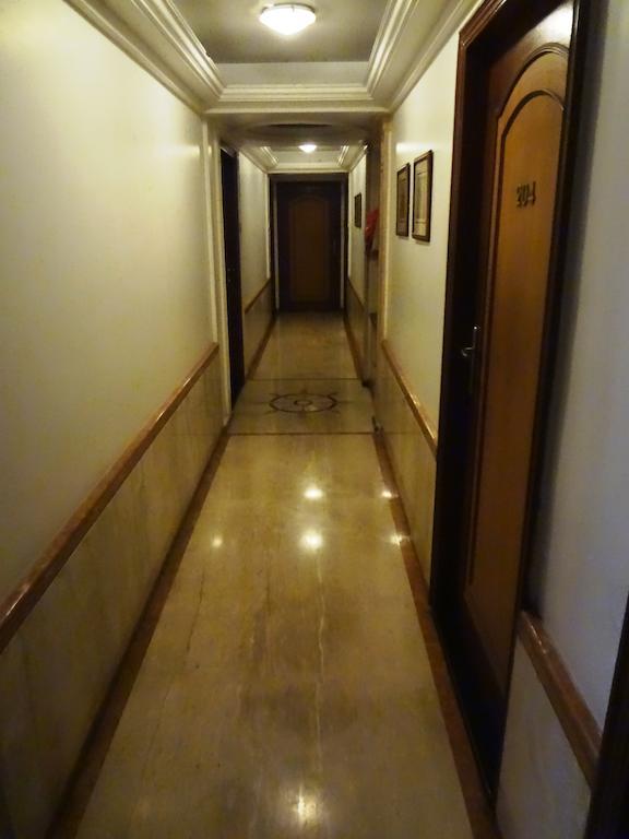 Hotel Ashwin Мумбаї Екстер'єр фото