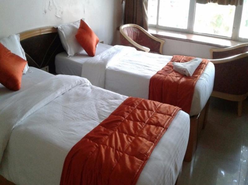 Hotel Ashwin Мумбаї Екстер'єр фото