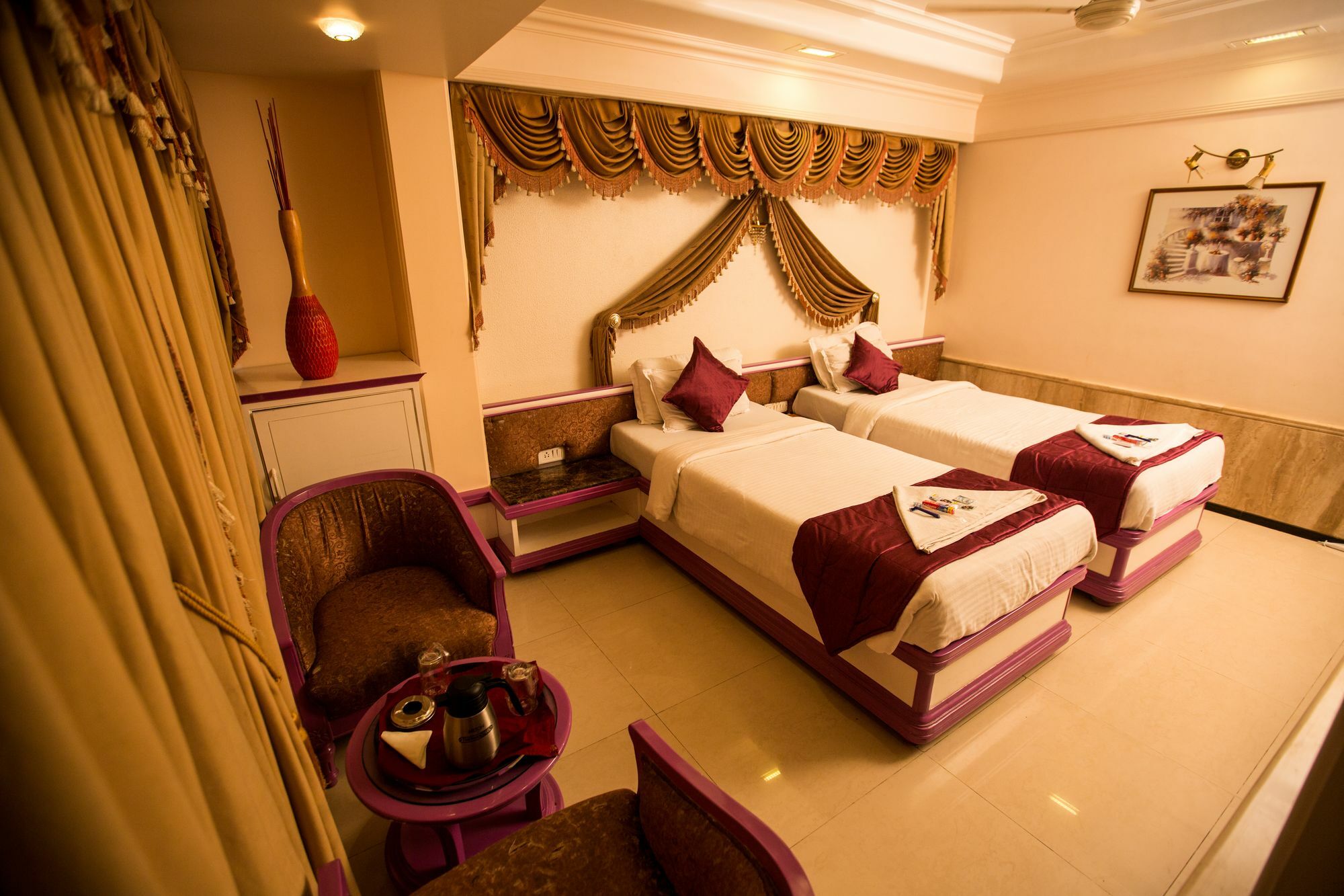 Hotel Ashwin Мумбаї Екстер'єр фото